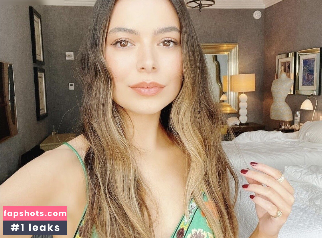 Miranda Cosgrove Nahé úniky fotek pouze od fanoušků #69 - Fapshots
