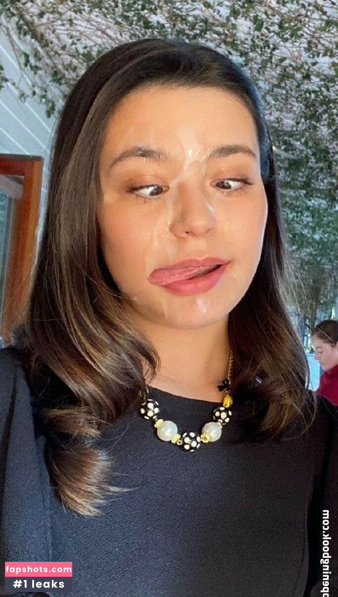 Miranda Cosgrove Nahé úniky fotek pouze od fanoušků #88 - Fapshots