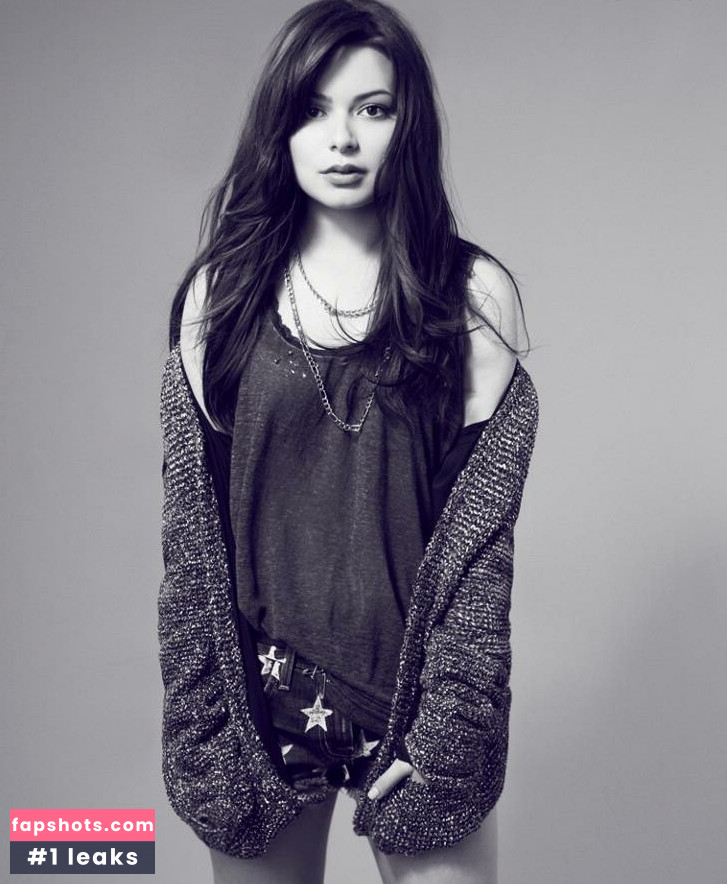 Miranda Cosgrove Nahé úniky fotek pouze od fanoušků #92 - Fapshots