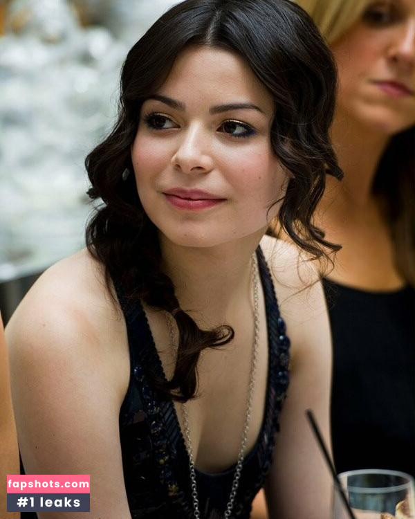 Miranda Cosgrove Nahé úniky fotek pouze od fanoušků #96 - Fapshots