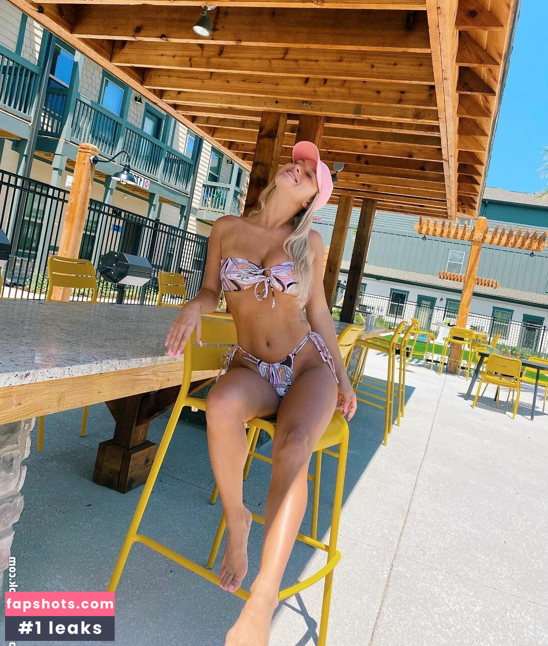 Miranda Hinnant gallery photo #7