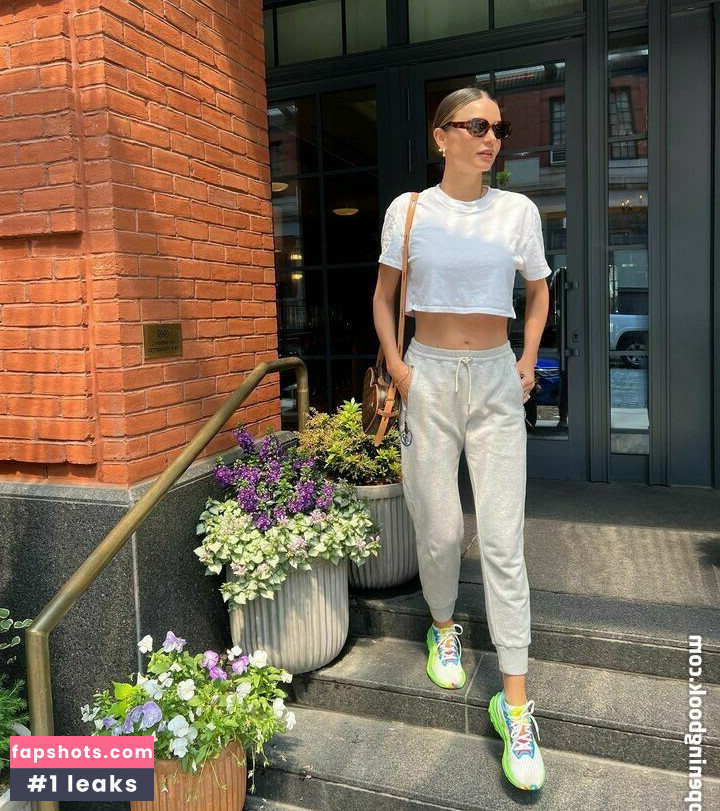 Miranda Kerr Nude Leaks OnlyFans Photos #234 - LeakJerk