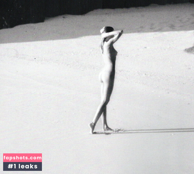 Miranda Kerr Nude Leaks OnlyFans Photos #66 - LeakJerk