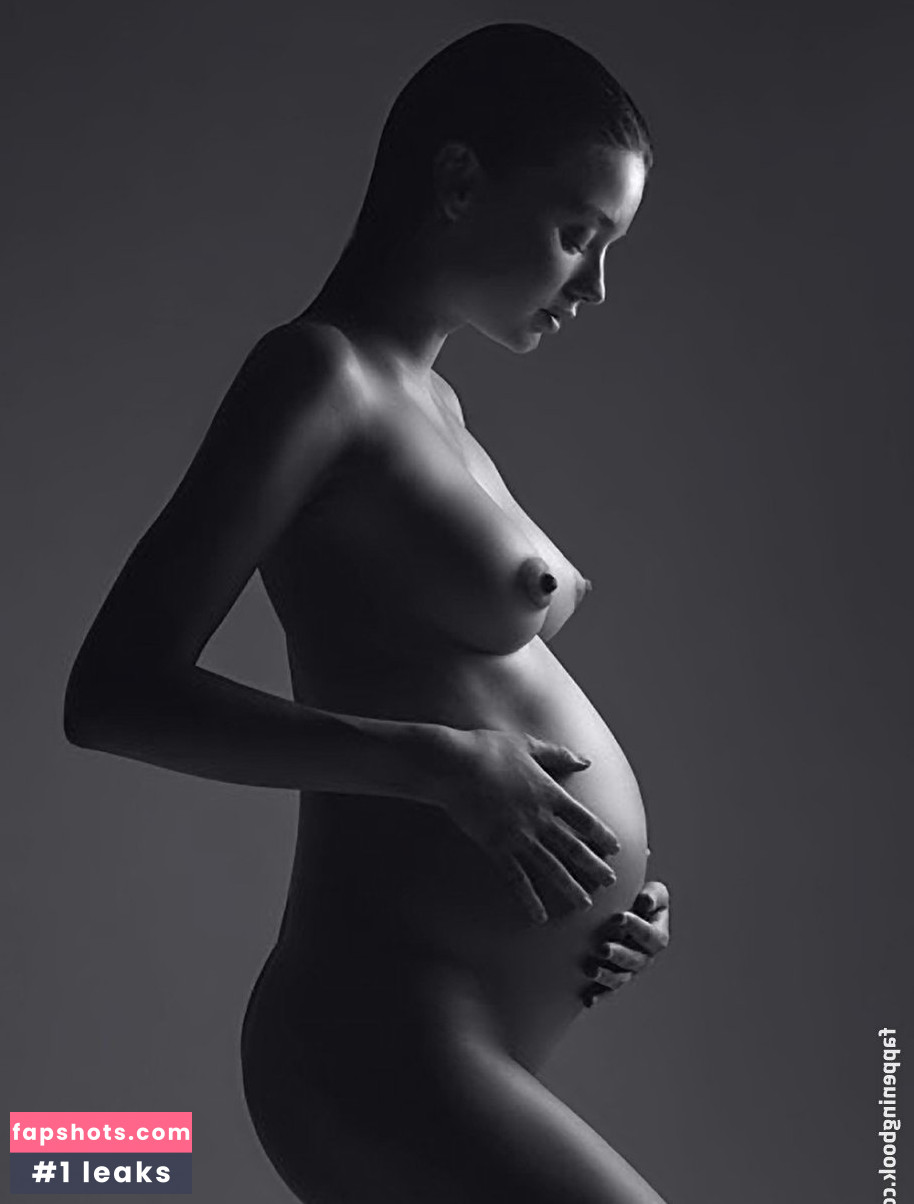 Miranda Kerr Nude Leaks OnlyFans Photos #707 - LeakJerk