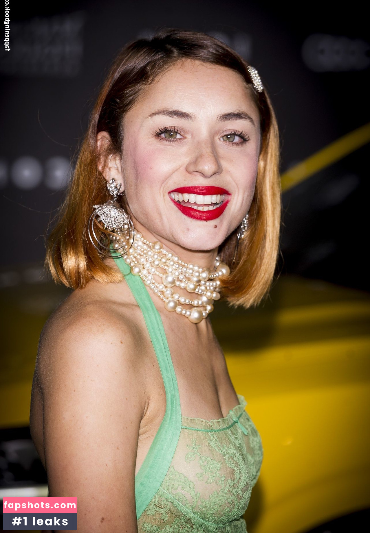 Miranda Makaroff gallery photo #6