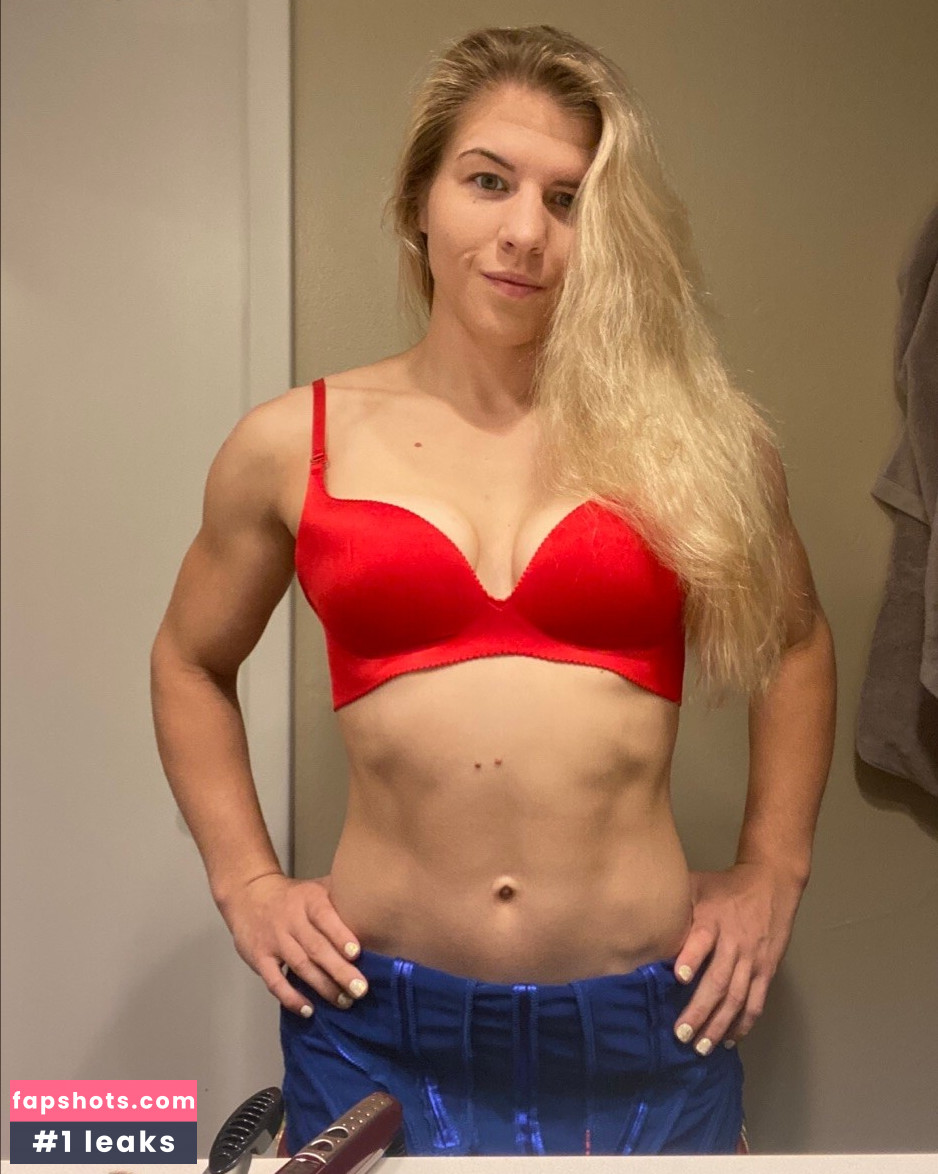 Miranda Maverick Filtración Desnuda OnlyFans Foto #3 - Fapshots