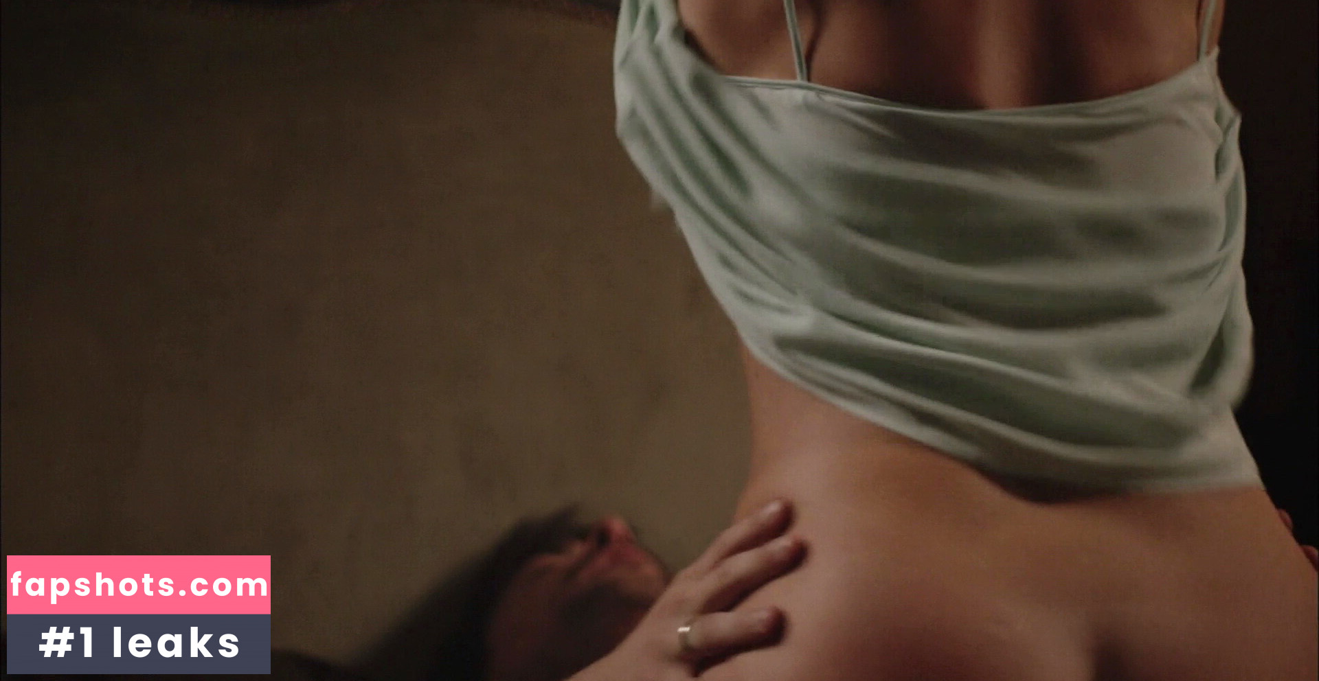 Miranda Raison gallery photo #5