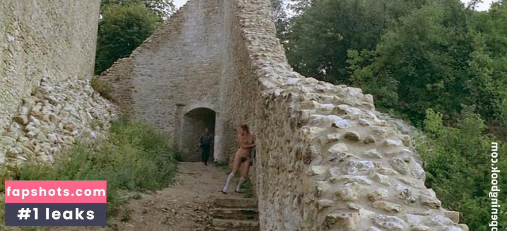 Mireille Dargent gallery photo #2