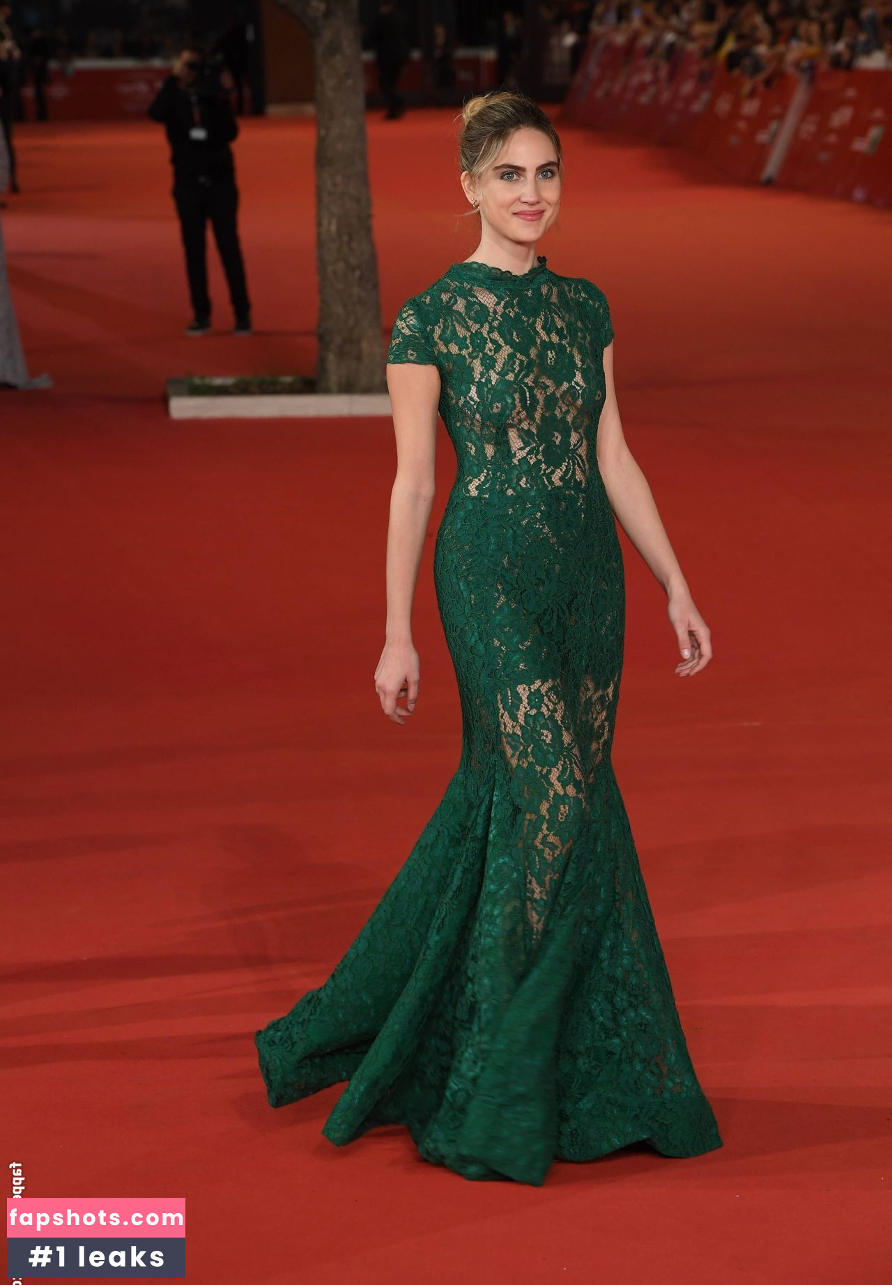 Miriam Galanti gallery photo #37