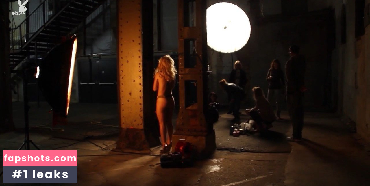 Miriam Gössner gallery photo #5