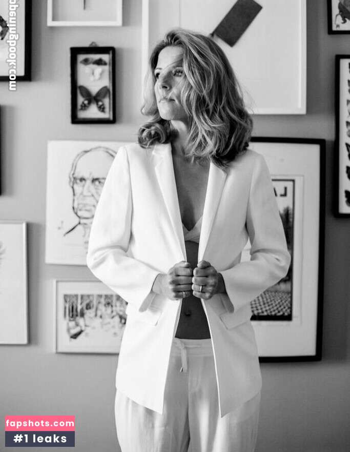 Miriam Lange gallery photo #2