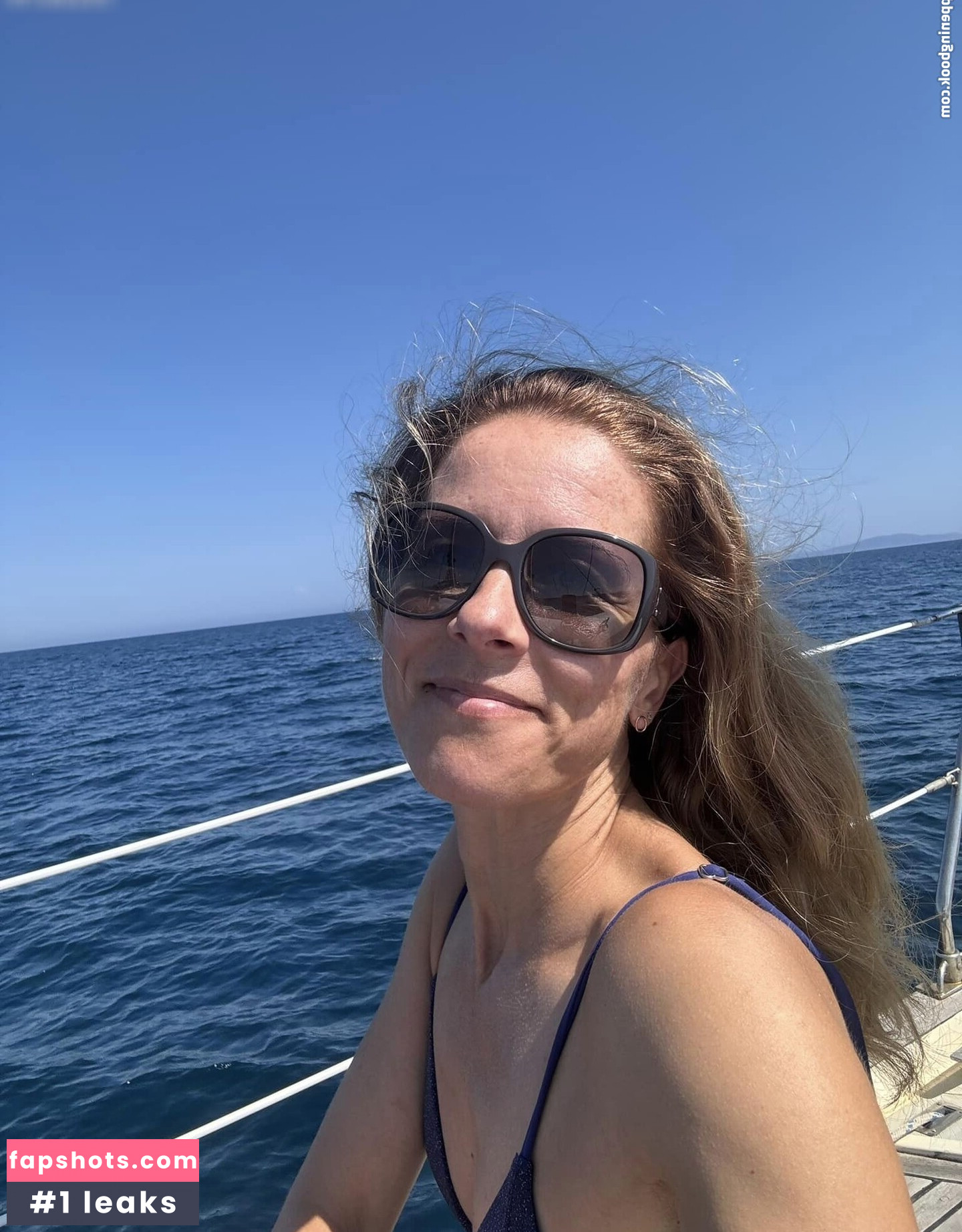 Miriam Lange gallery photo #13