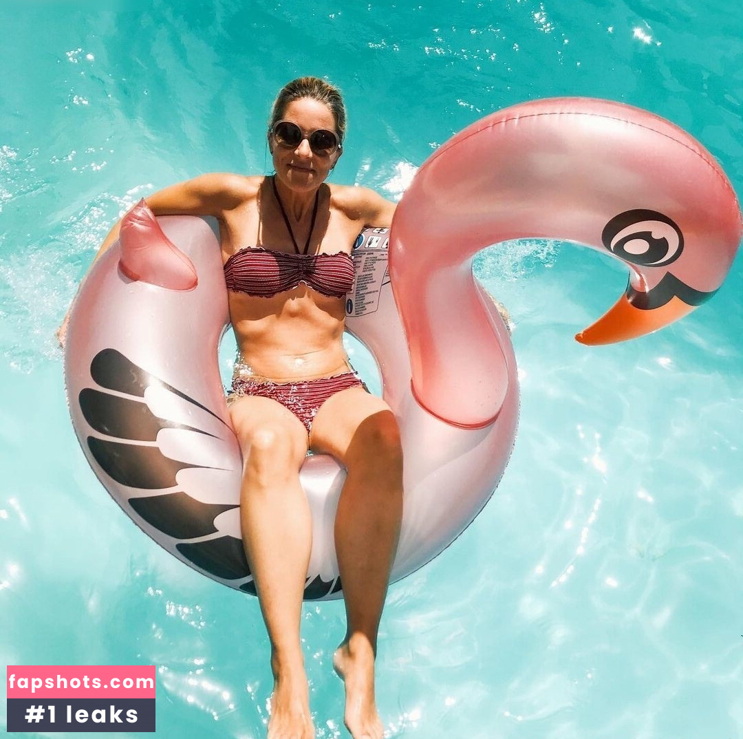 Miriam Lange gallery photo #18