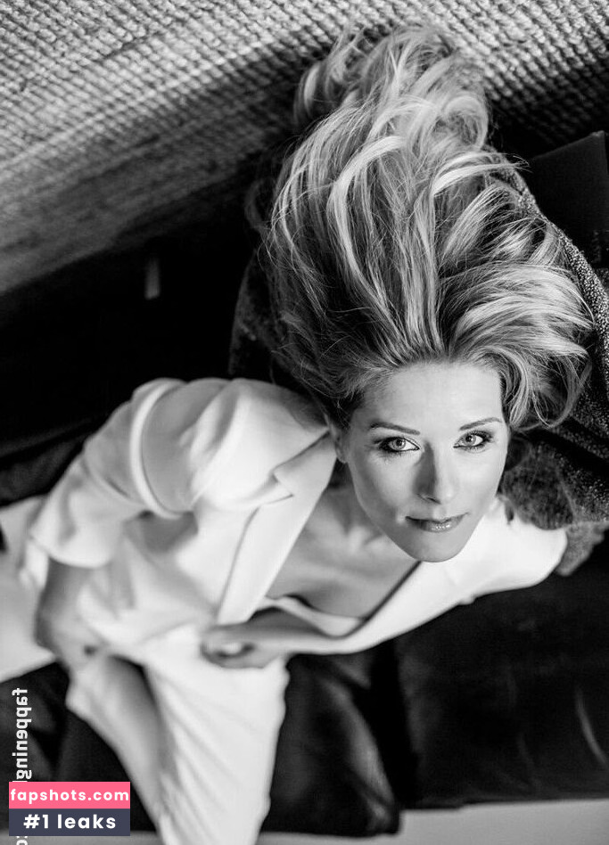 Miriam Lange gallery photo #22