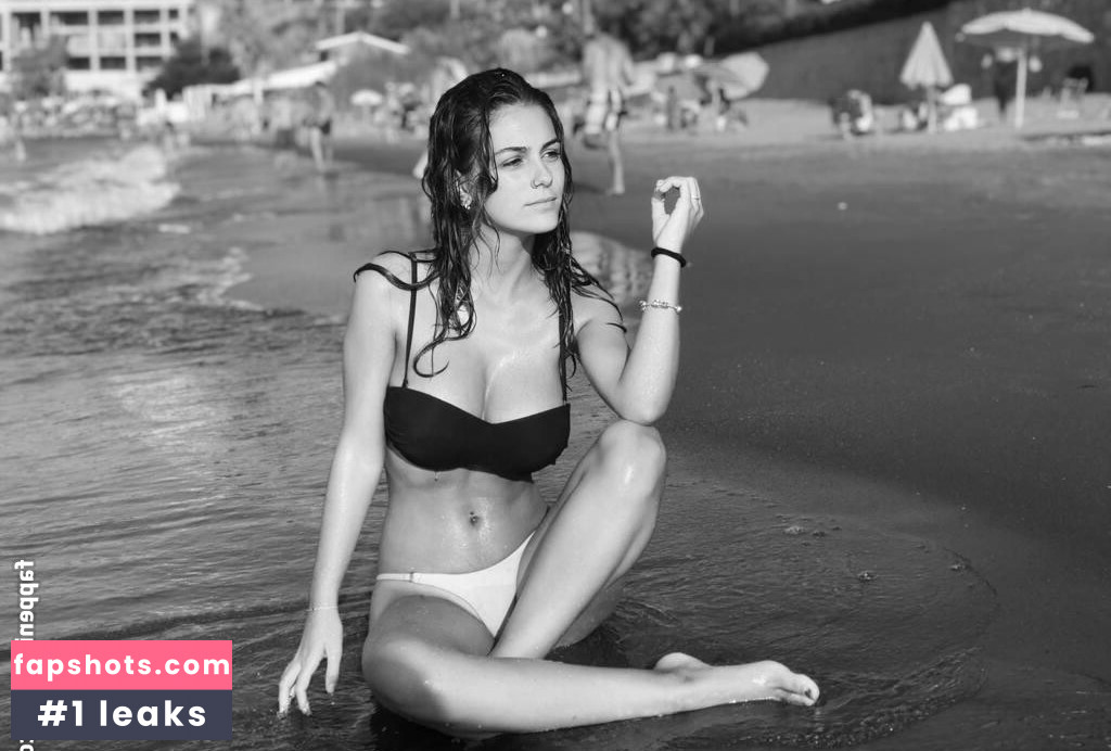 Miriam Villoria Nude Leaks OnlyFans Photos #15 - LeakJerk