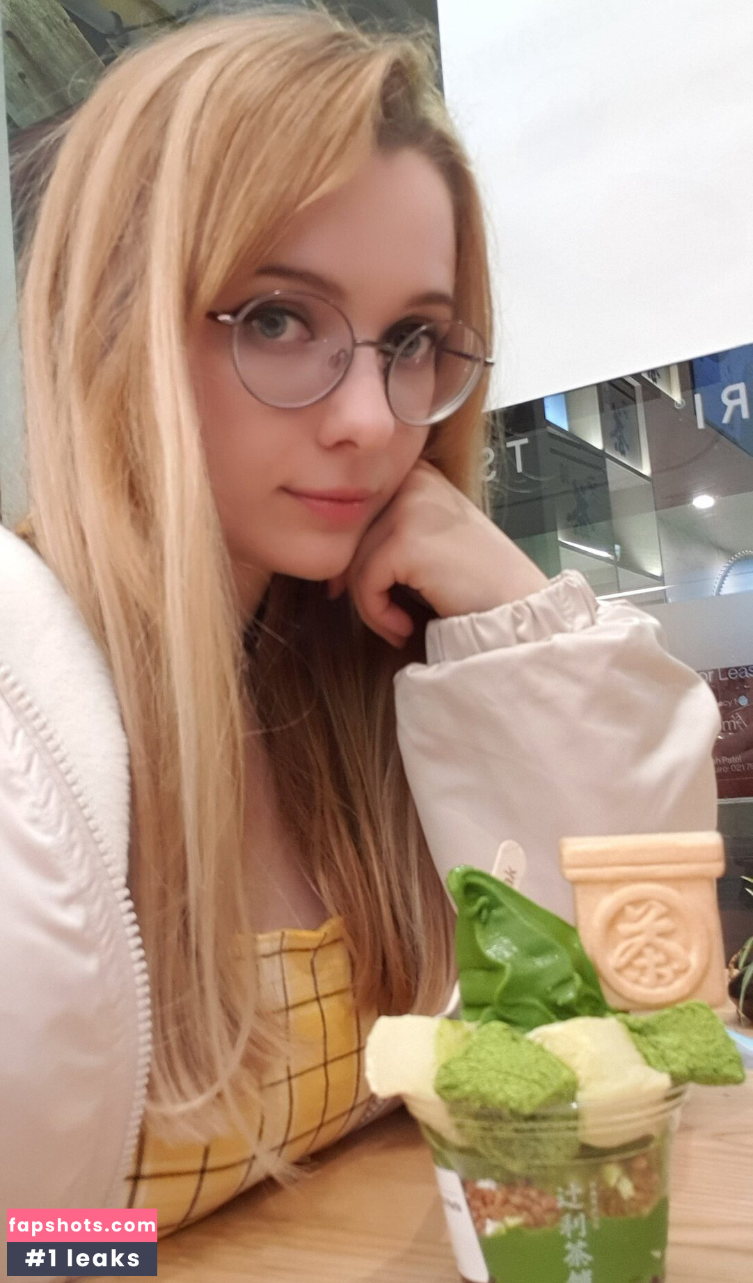 Mirikashi Cosplay gallery photo #364