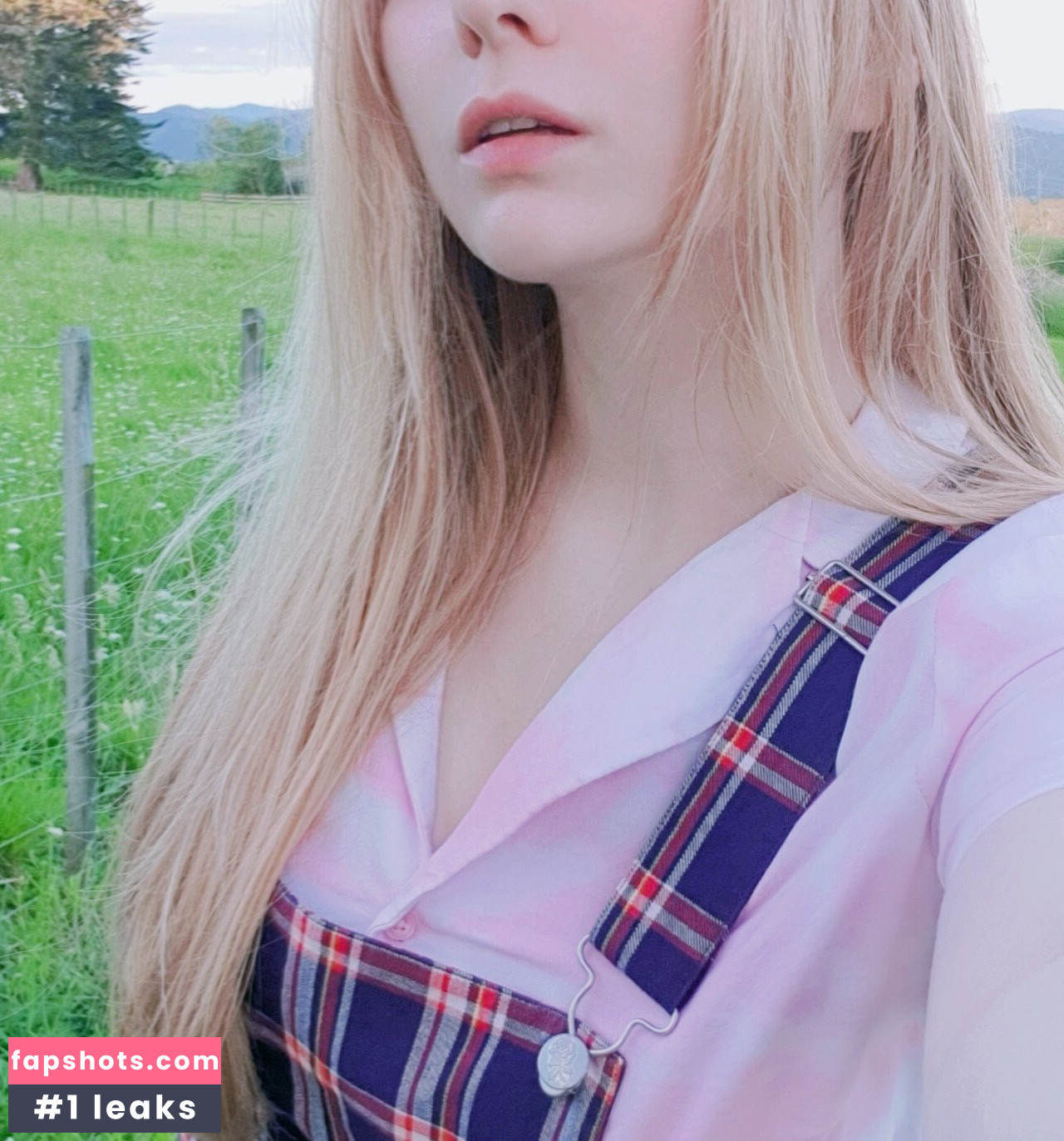 Mirikashi Cosplay gallery photo #370