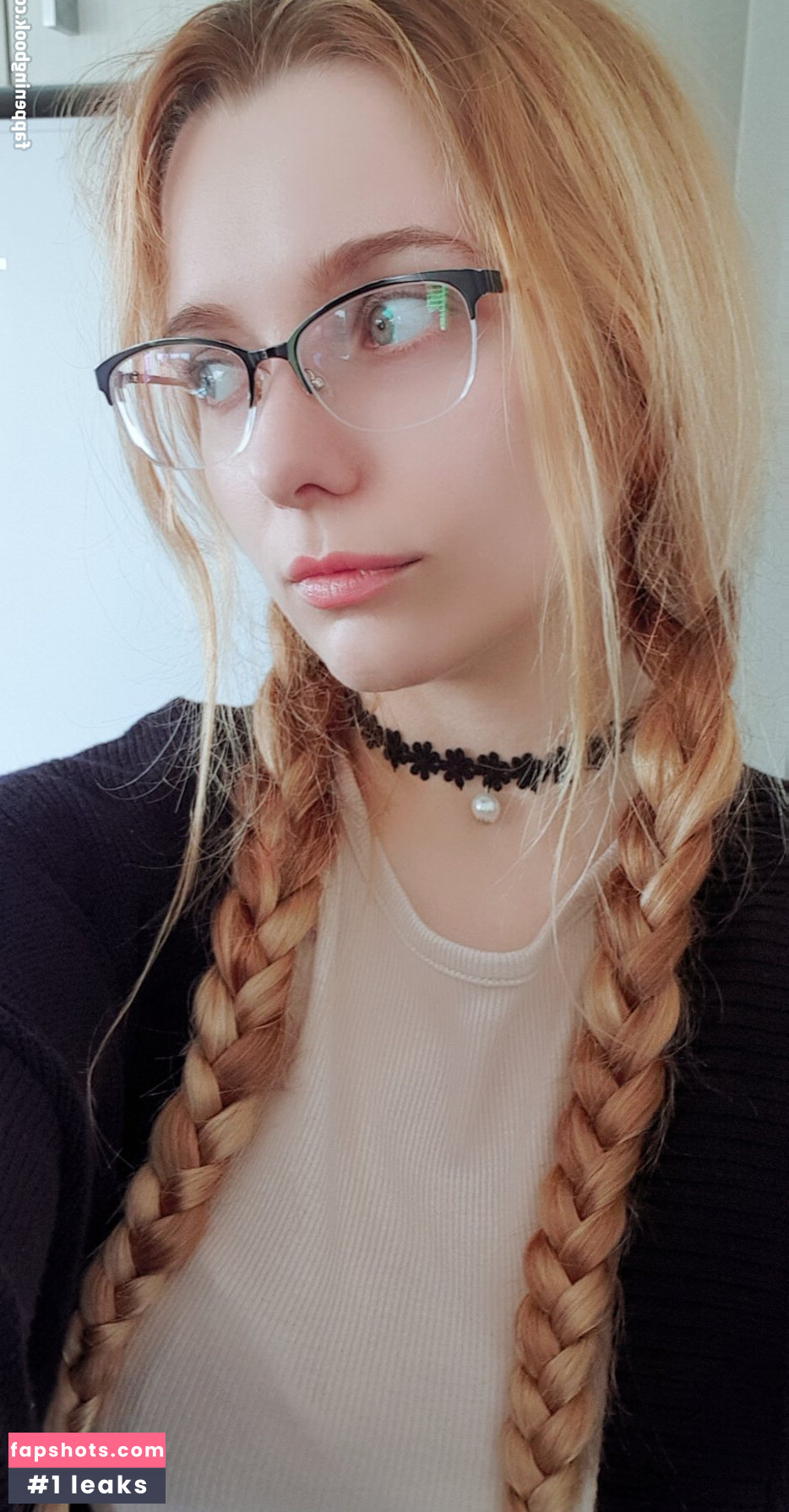 Mirikashi Cosplay gallery photo #371