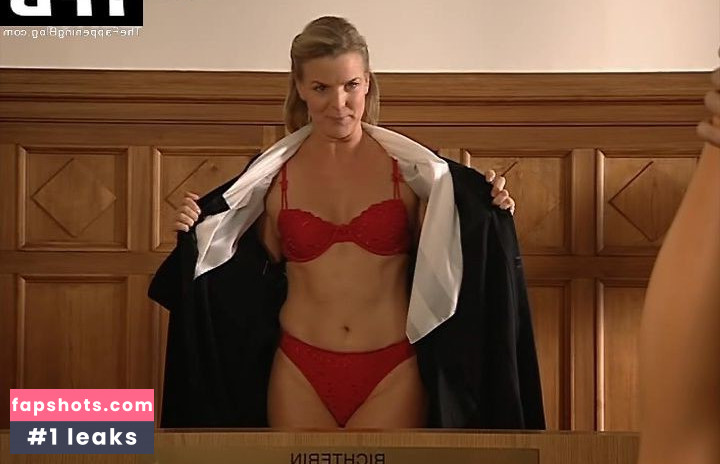 Mirja Boes gallery photo #2