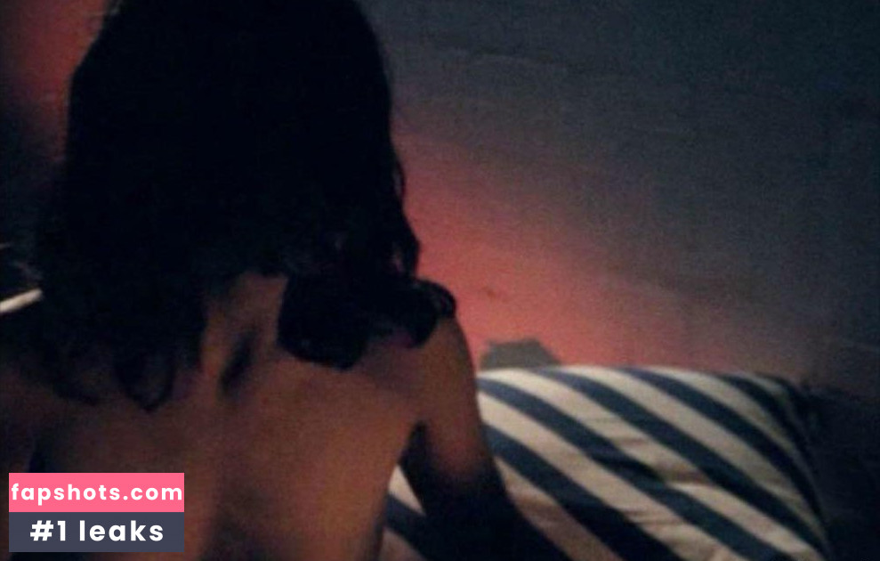 Mirjam Sternheim gallery photo #9