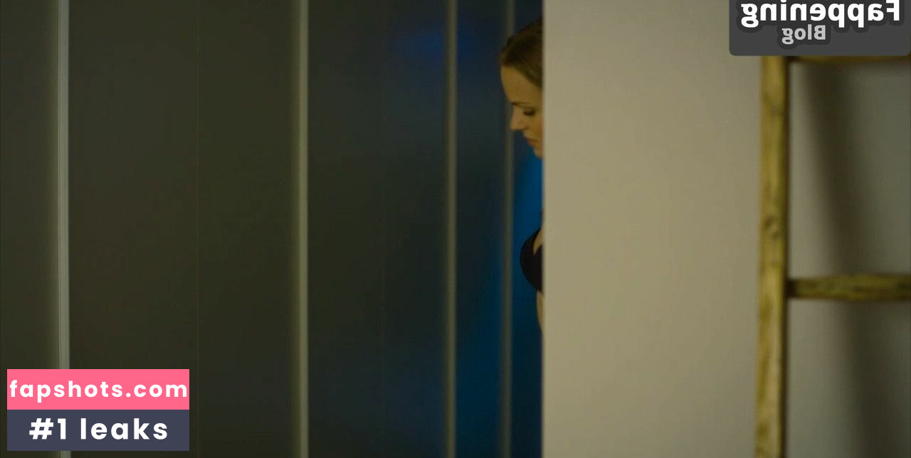 Mirjam Weichselbraun gallery photo #5