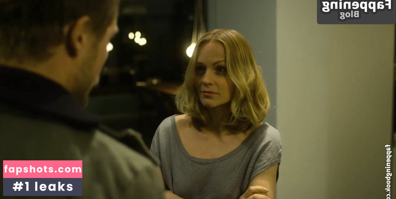 Mirjam Weichselbraun gallery photo #6