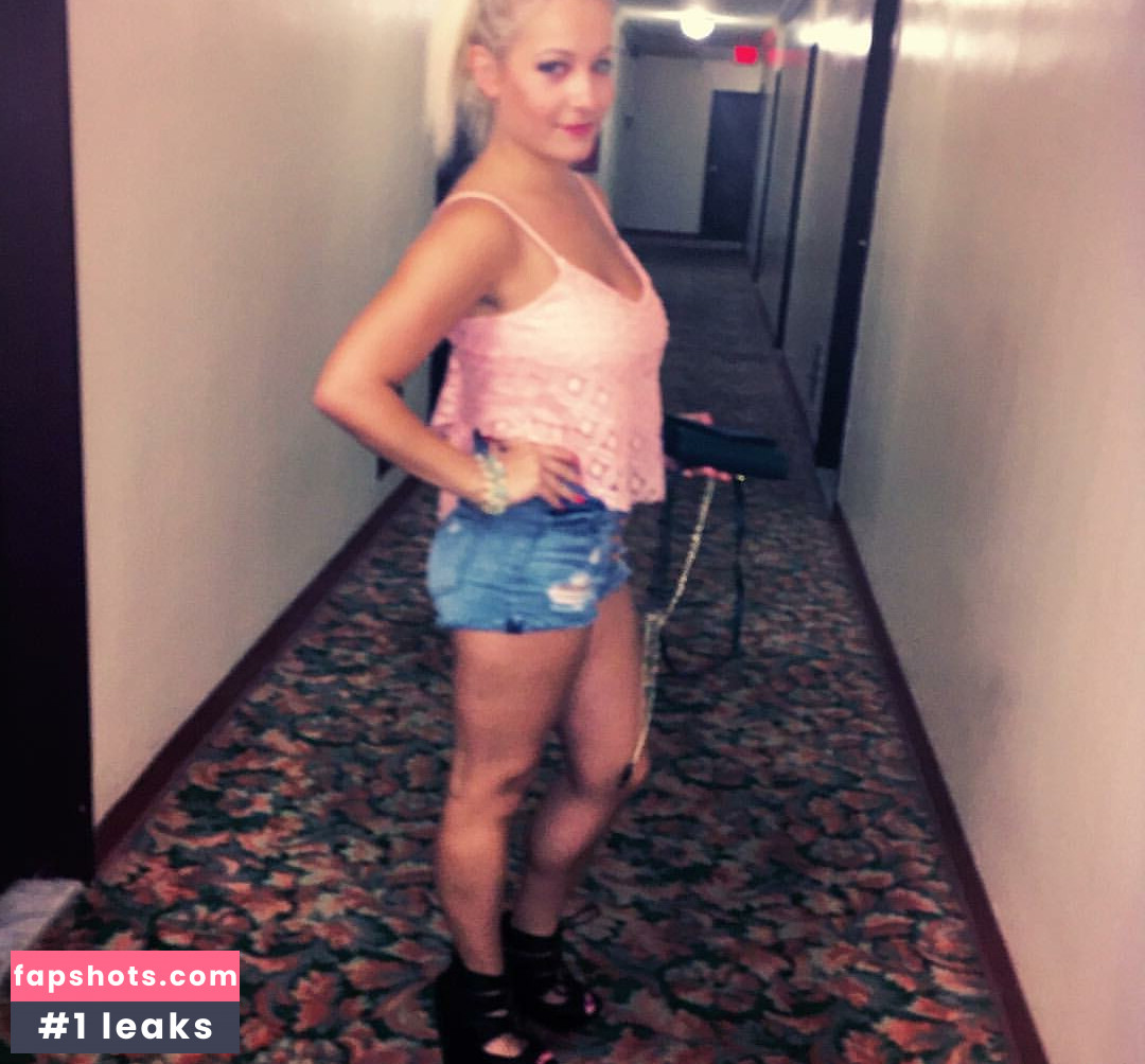 Mirjana Matic nude babe gallery