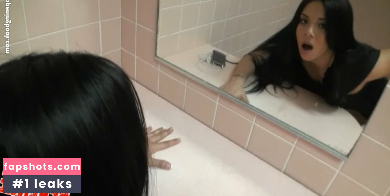 Mirror Sex gallery photo #3