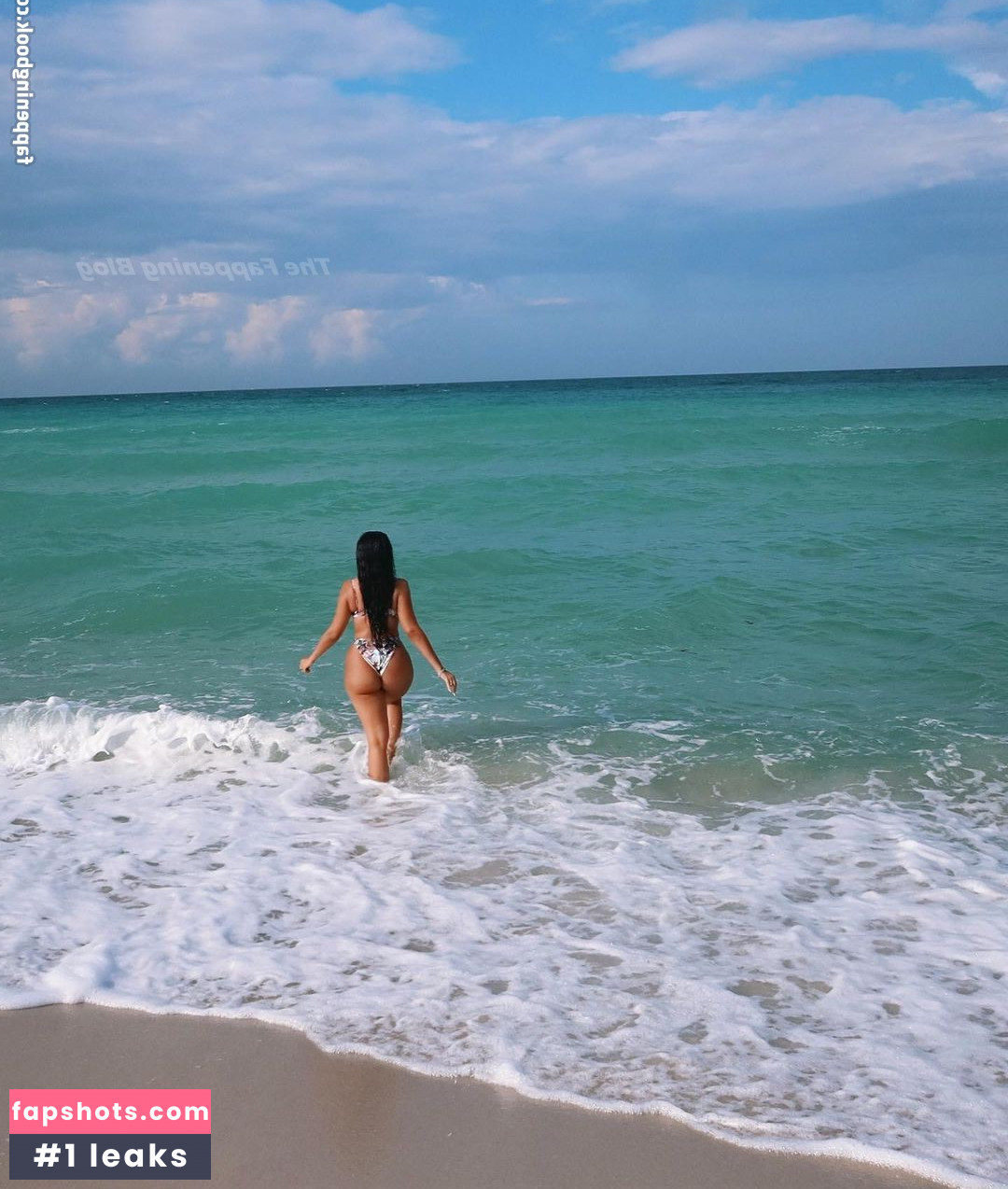 Mirtha Michelle gallery photo #15