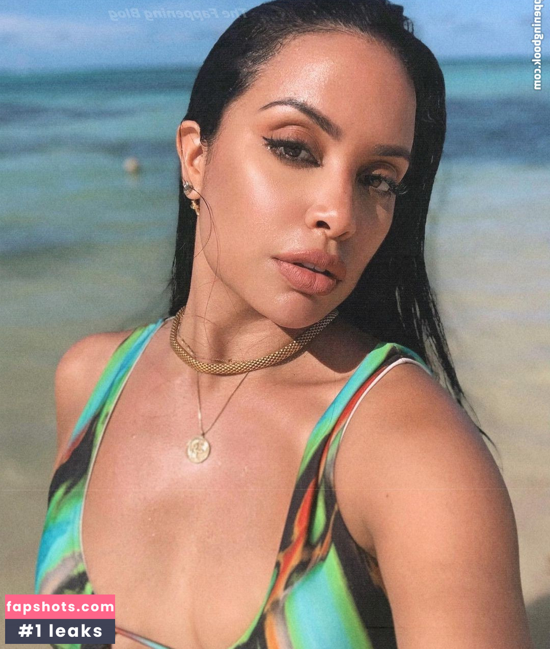 Mirtha Michelle gallery photo #21