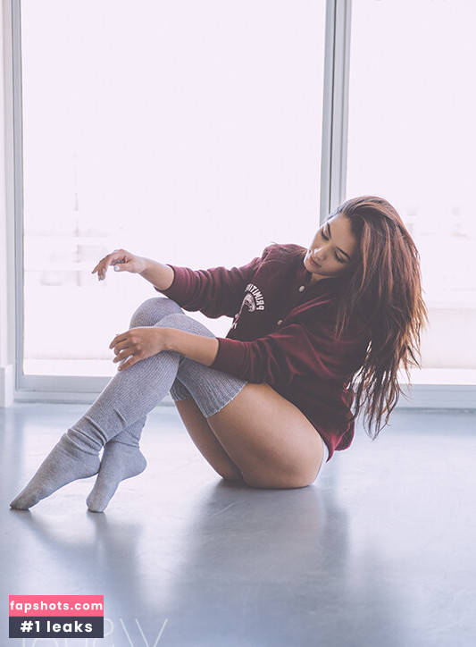 Misa Campo gallery photo #16