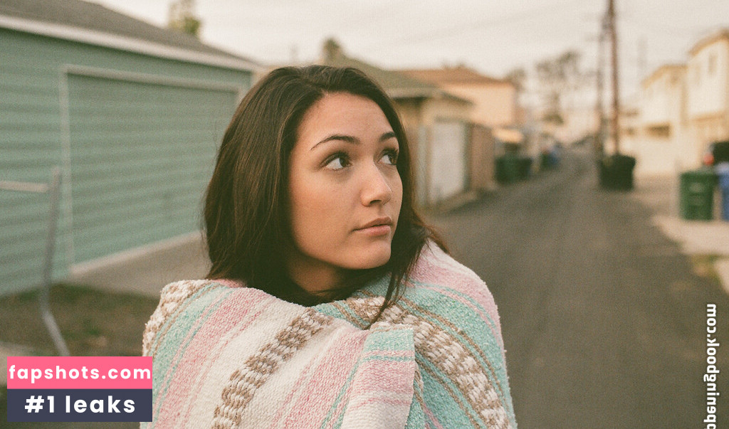 Misa Campo gallery photo #39