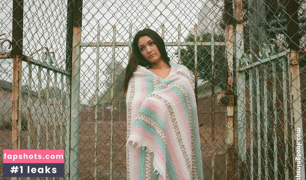 Misa Campo gallery photo #45