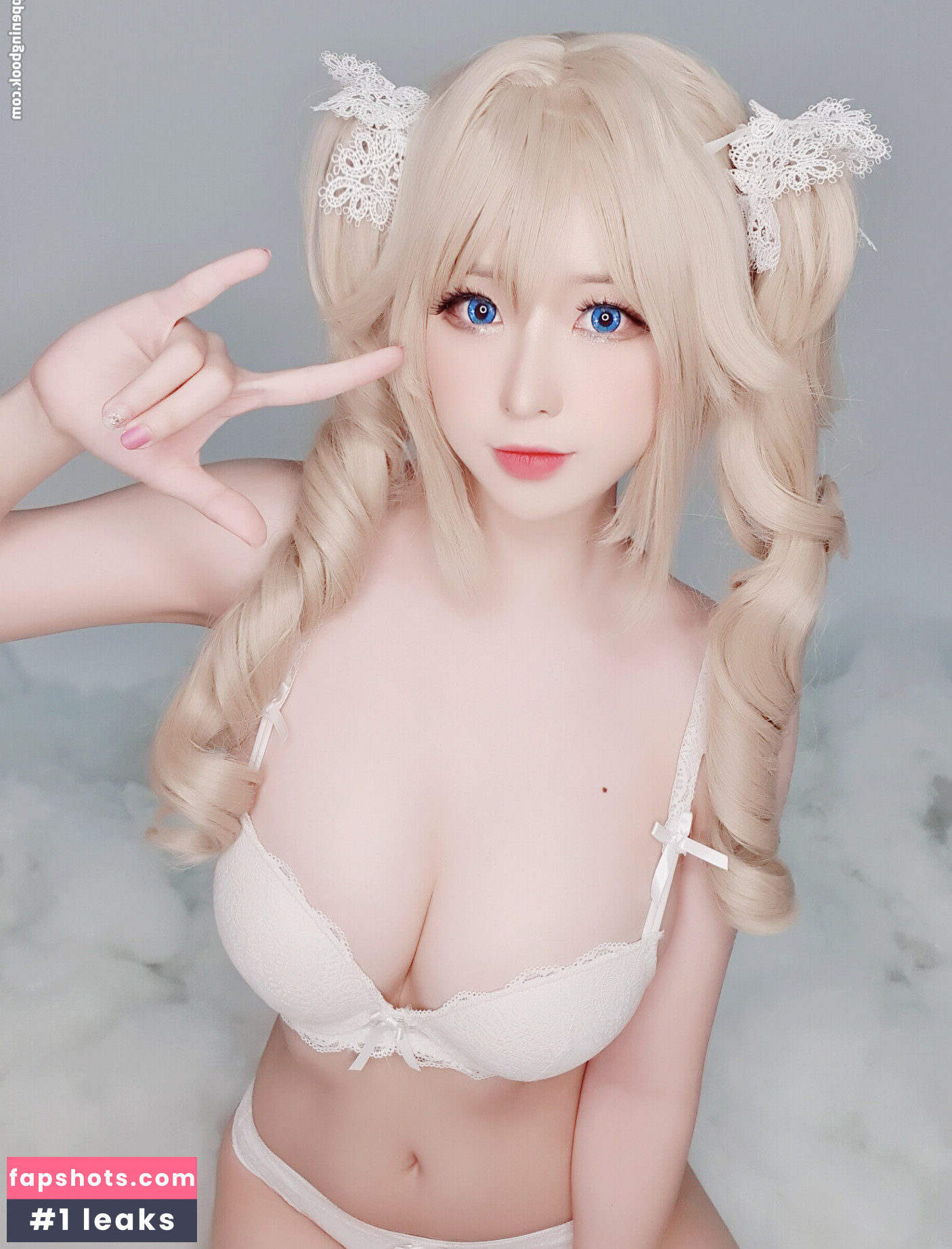 Misakicos gallery photo #23