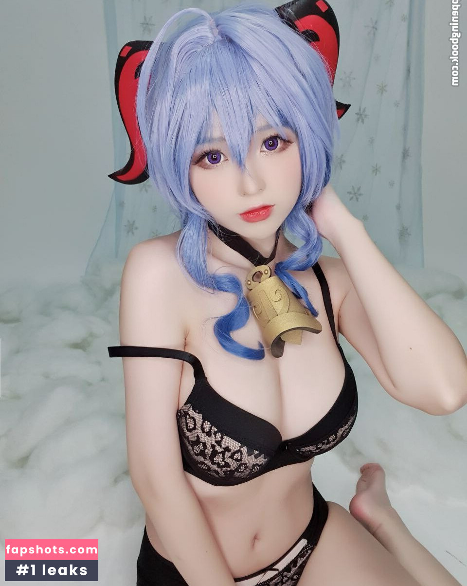 Misakicos gallery photo #31