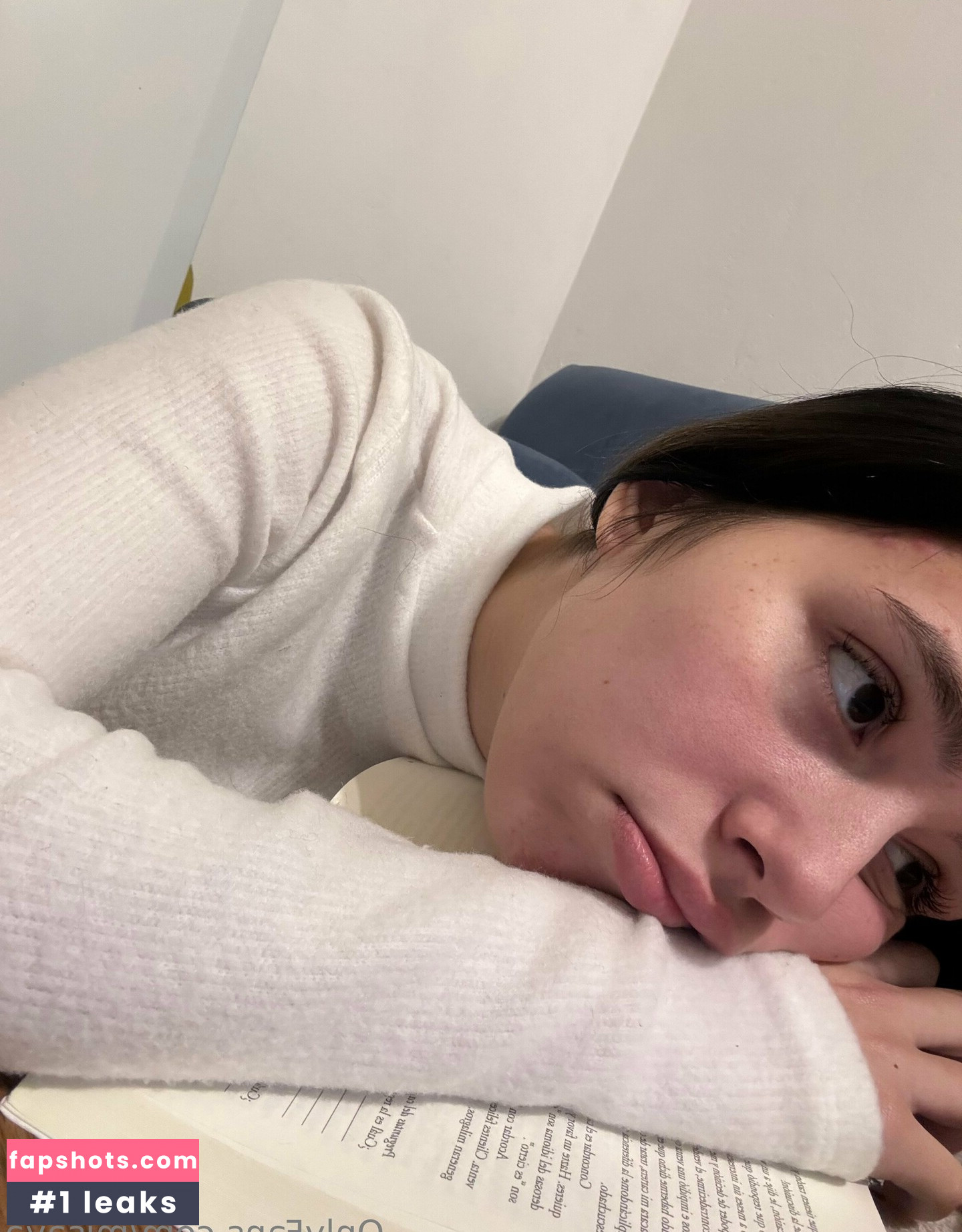 misava nude babe gallery