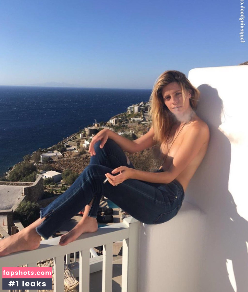 Mischa Barton Nude Leaks OnlyFans Photos #134 - LeakJerk