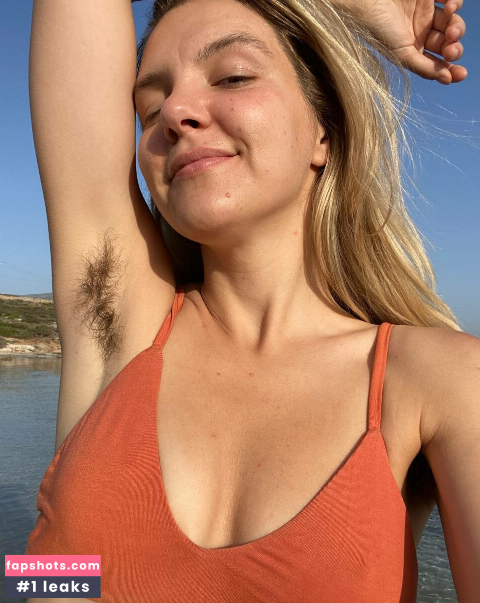 MischaGoesWild gallery photo #62