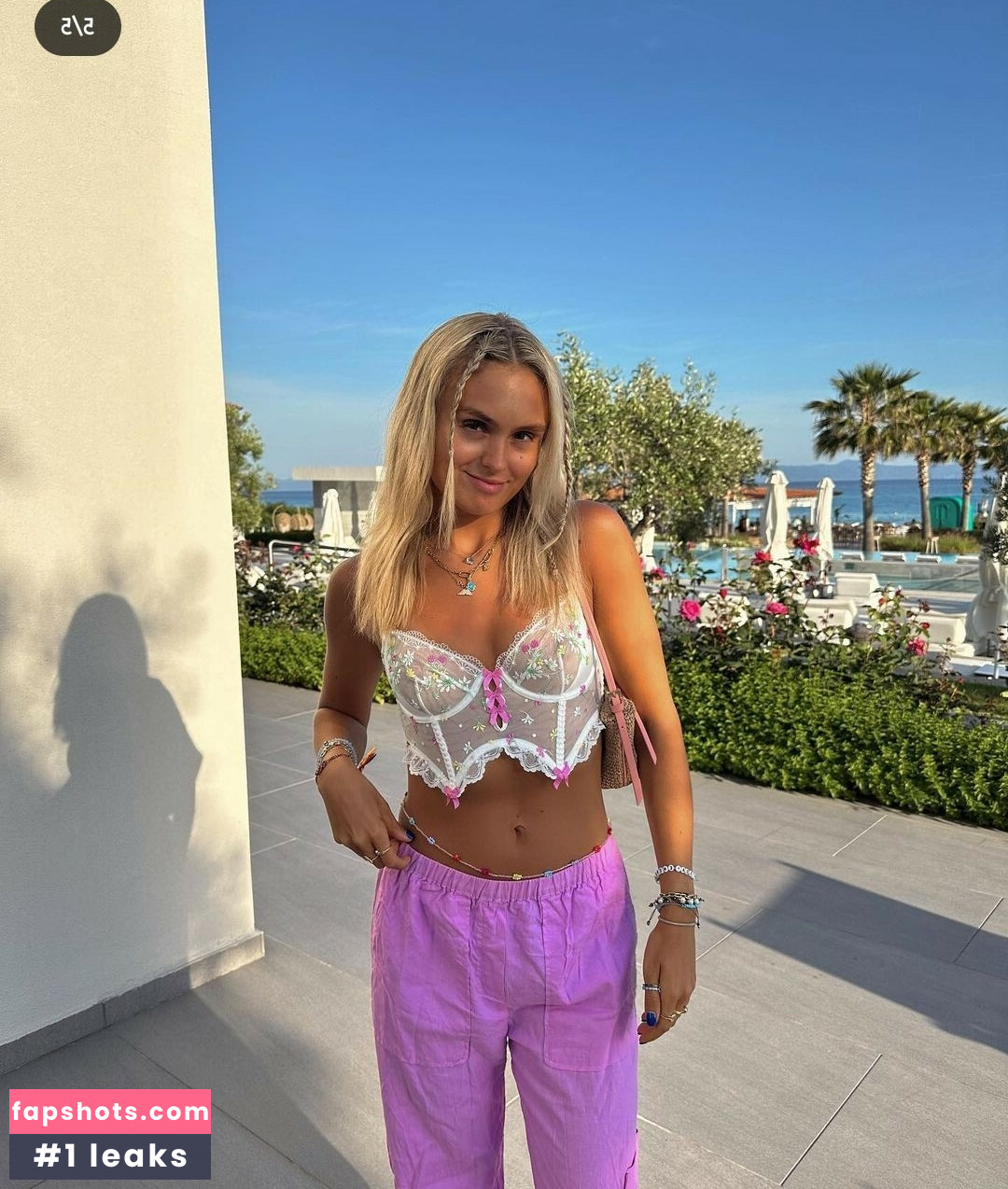 Misha Grimes gallery photo #5