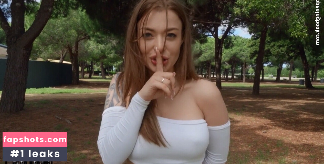 Misha Maver gallery photo #31