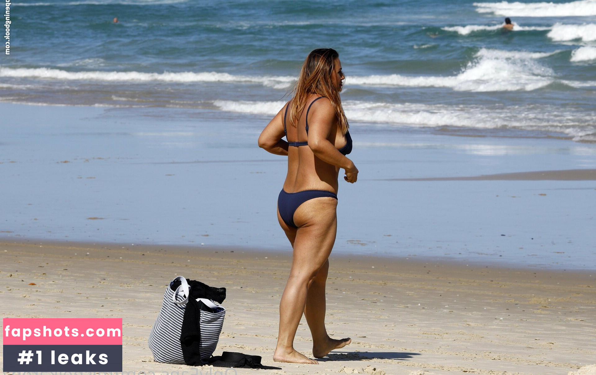 Mishel Karen gallery photo #30