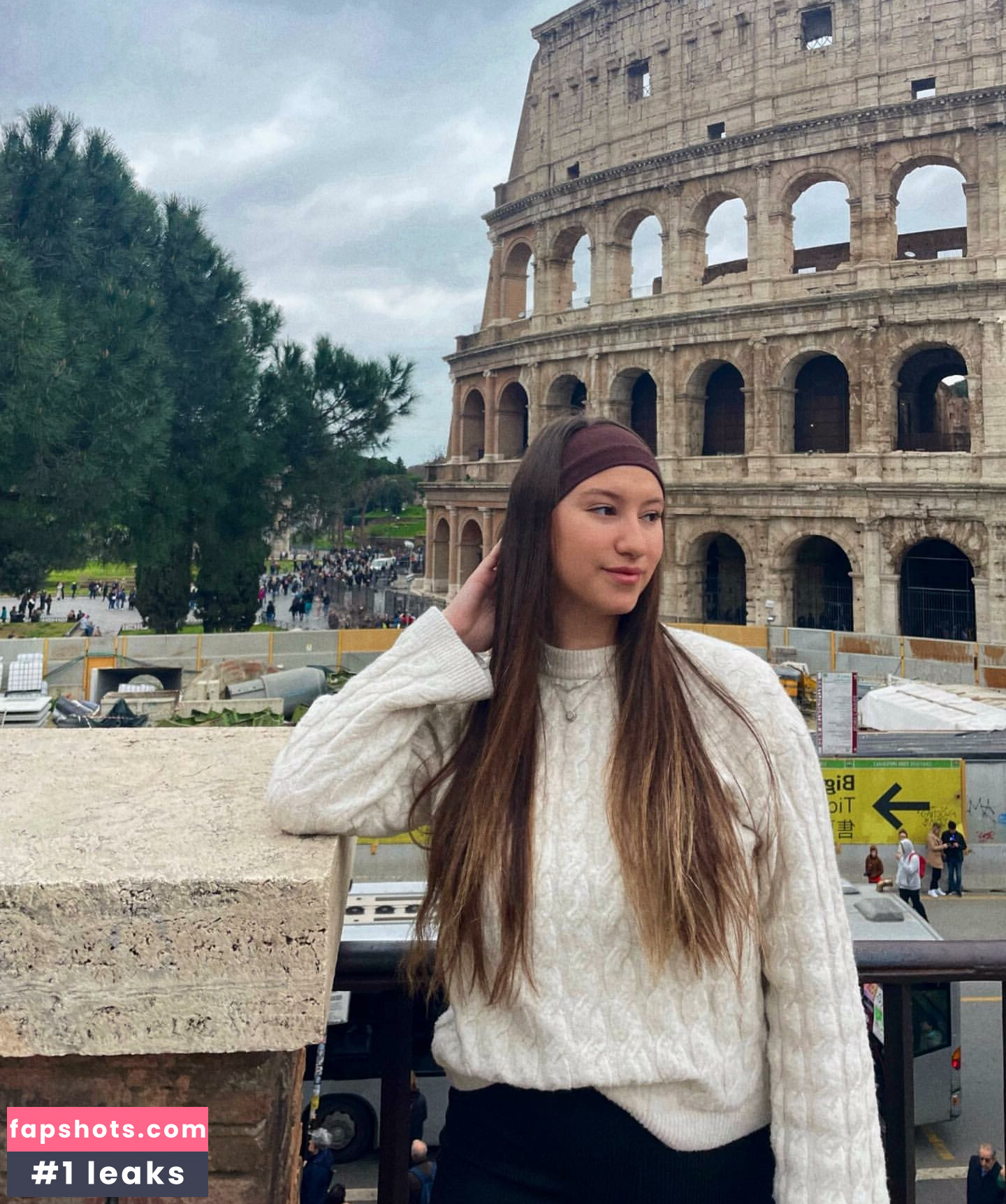 mishelpetuhov nude babe gallery