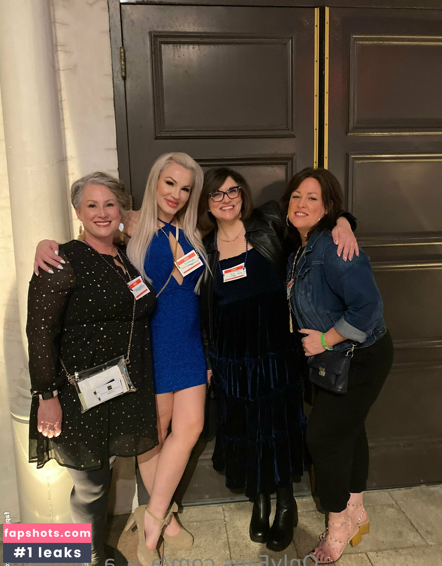 Miss Ava James gallery photo #13