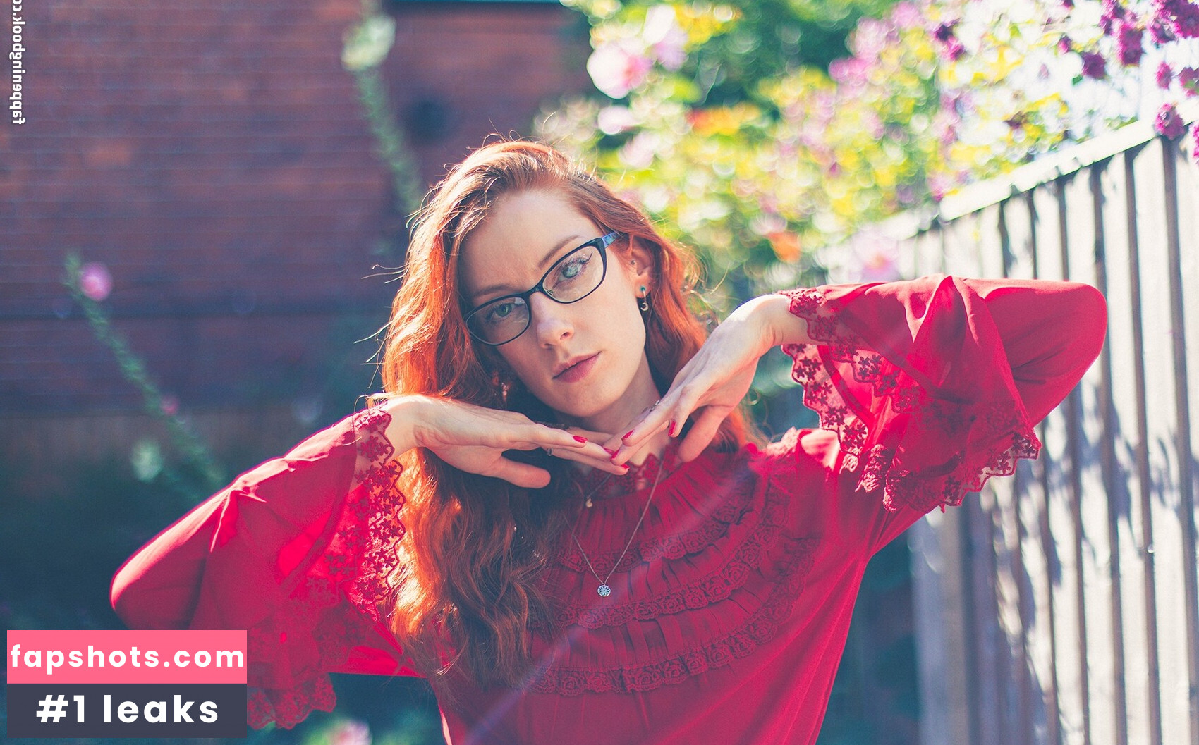 Miss Chloe ASMR gallery photo #12