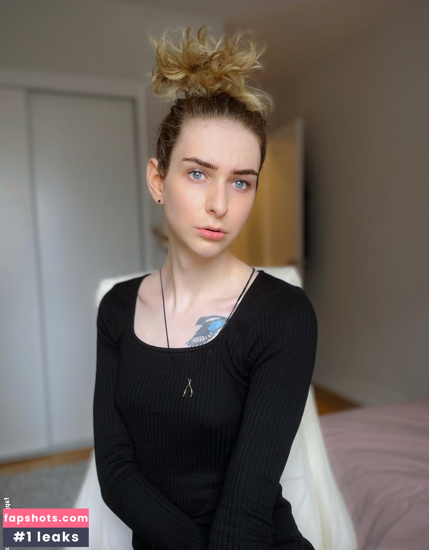 Miss_Crows_Nest gallery photo #17