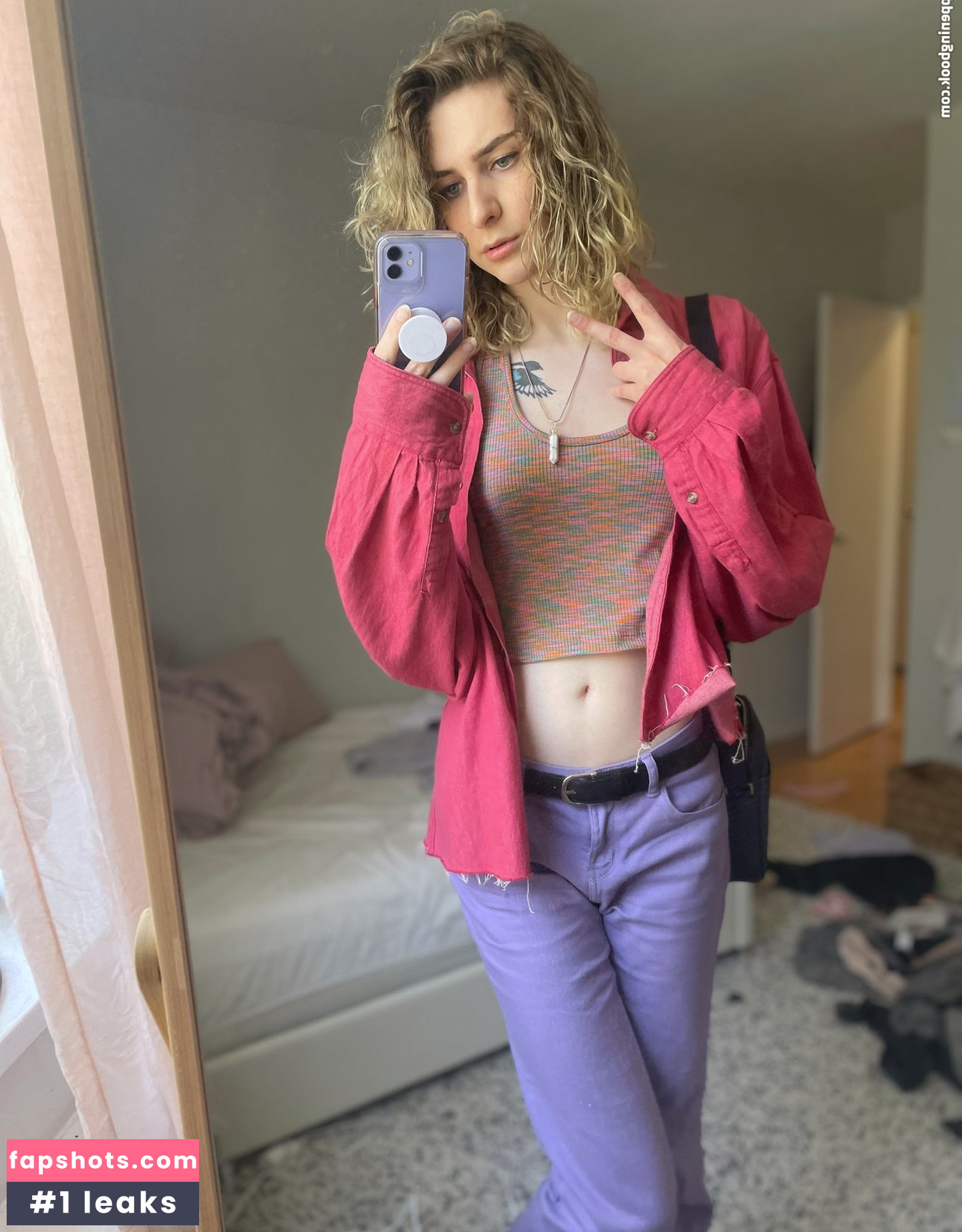 Miss_Crows_Nest gallery photo #26