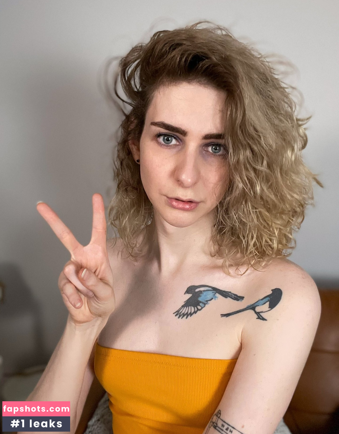 Miss_Crows_Nest gallery photo #38