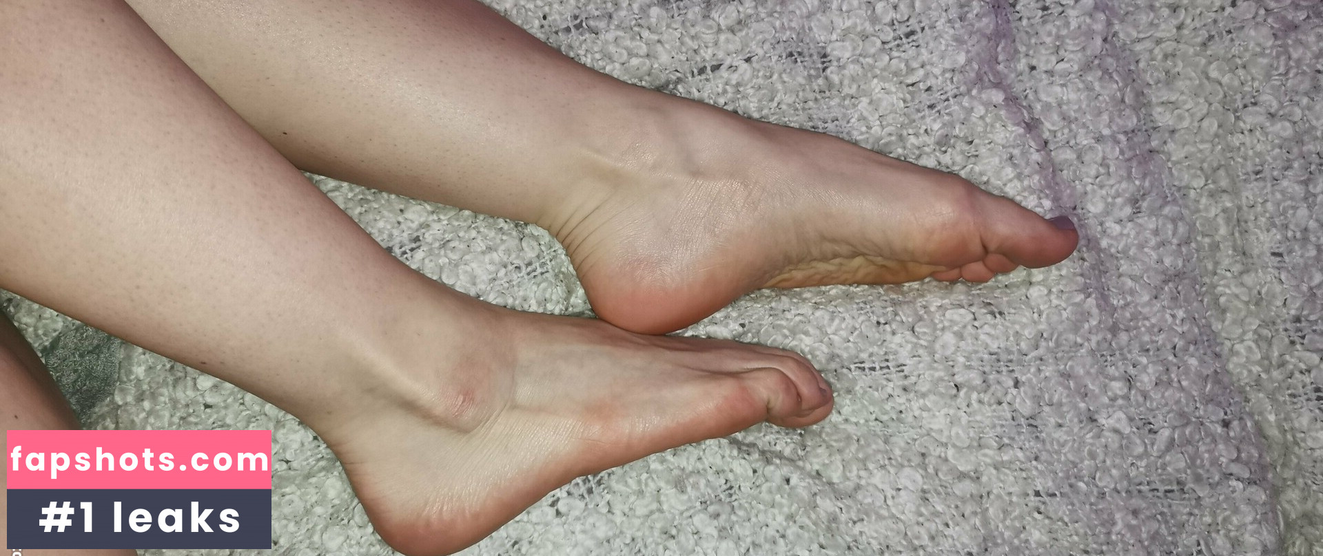 Miss Flora Femdom gallery photo #25