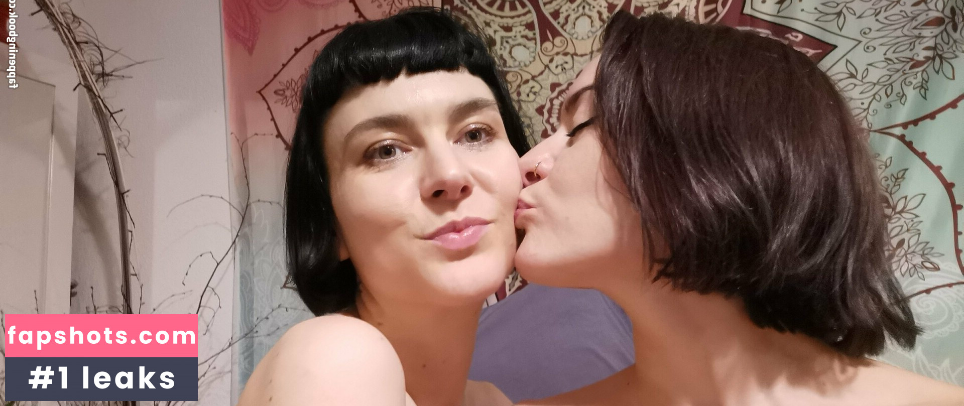 Miss Flora Femdom gallery photo #27