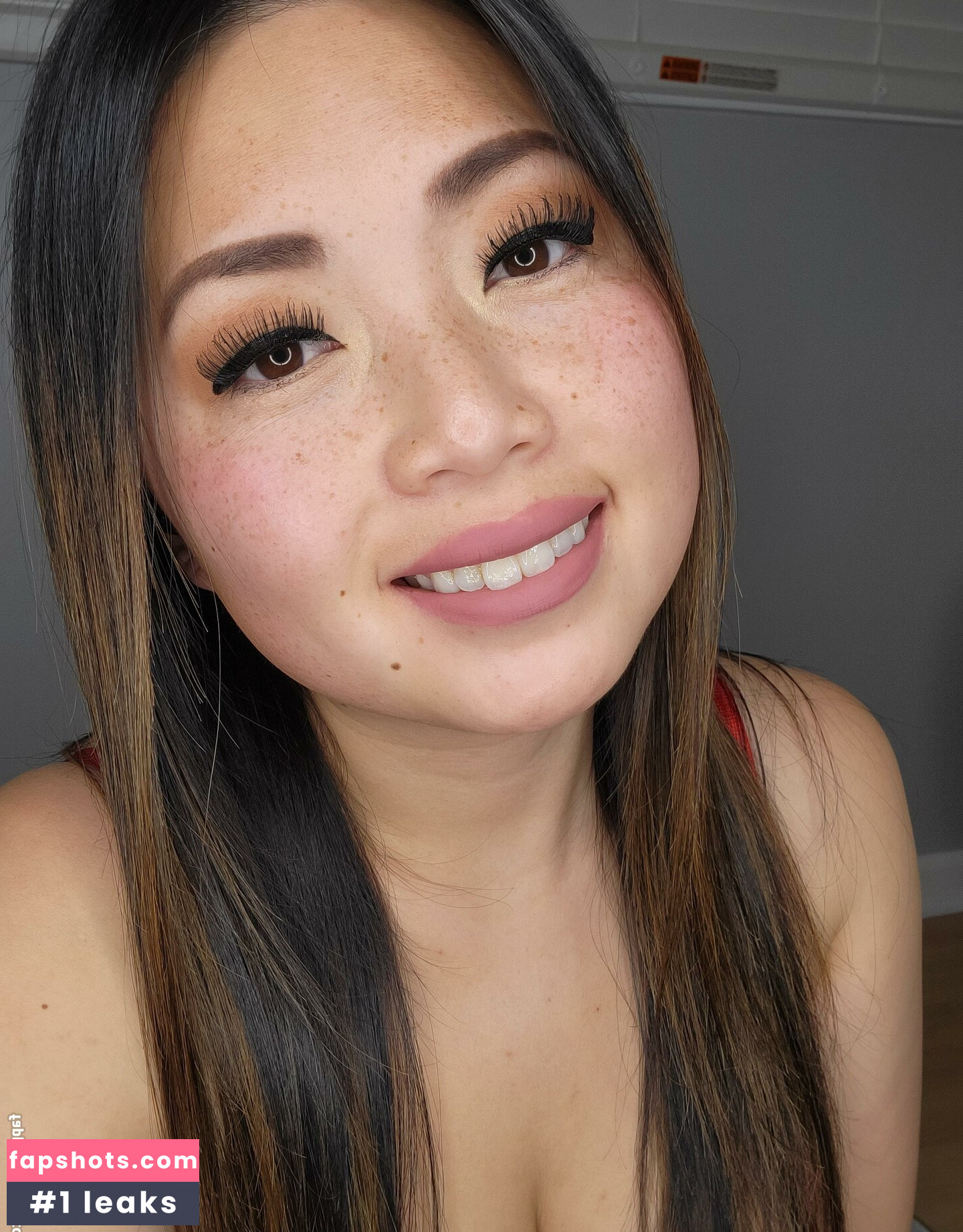 Miss Jee Yung gallery photo #25